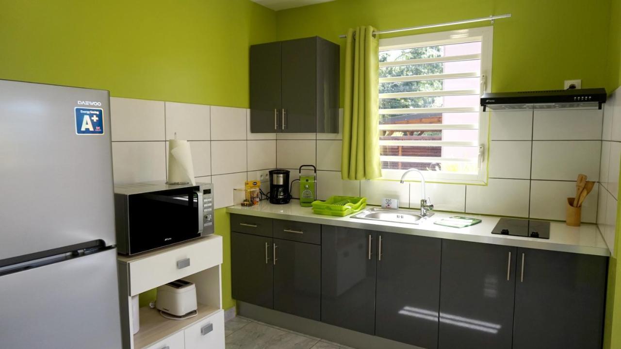 Appartement Romantique A Deshaies 46 M² Spa Et Piscine Exterior foto